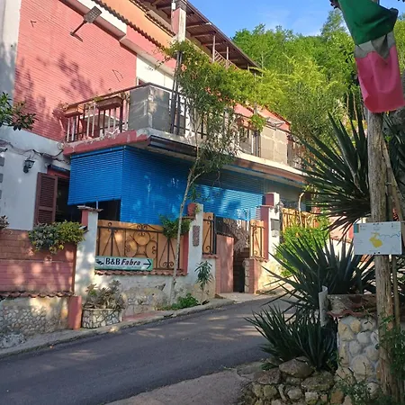 Bed & Breakfast Fabra Casa Mia E Non Solo
