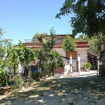 Bed & Breakfast Fabra Casa Mia E Non Solo